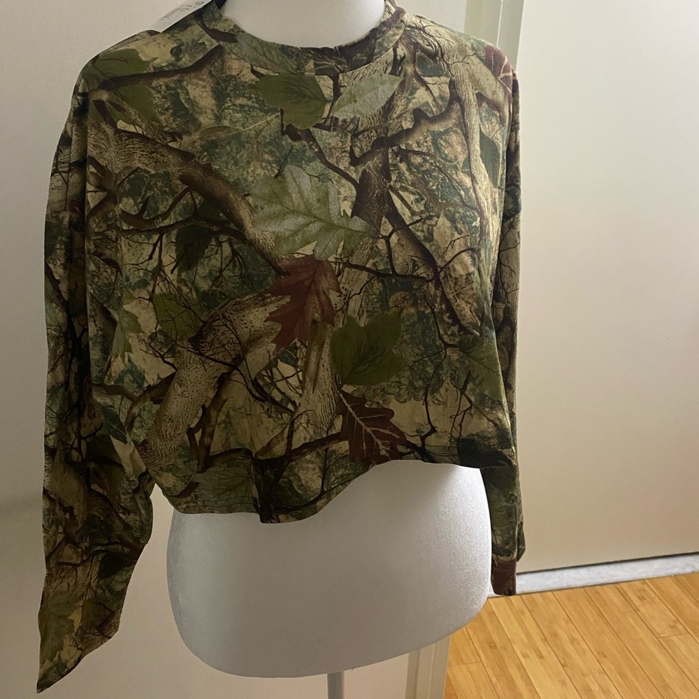Forever 21 Camouflage Long Sleeve boxy Crop Top